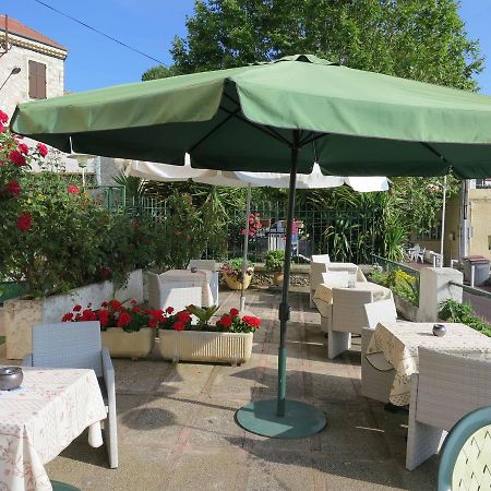 Hostellerie Aspremont Exterior photo