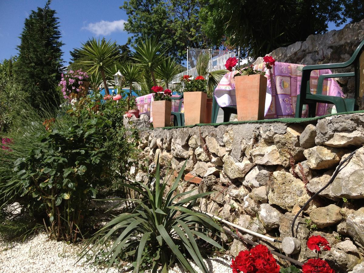 Hostellerie Aspremont Exterior photo